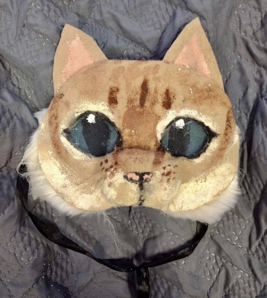 Wearable furry animal cat mask